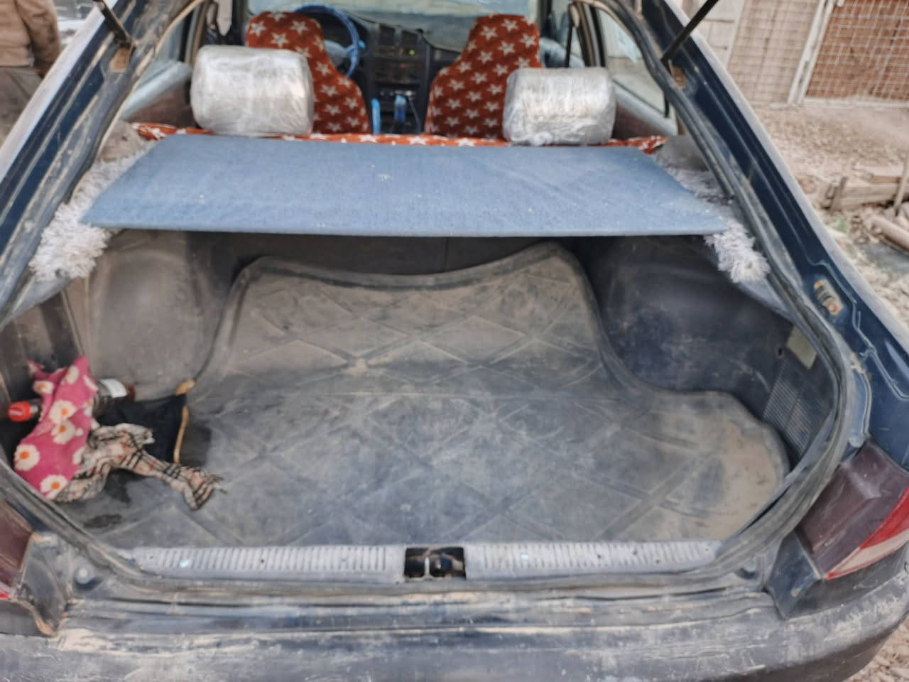 اسلام عليكم للبيع ميسوبيشي كلنت موديل 93 محرك كير صدر سياره جاهزه صفاحه بلاديه رقم ديالى سنويه نهايت27 مكان السياره بعقوبة السعر 18ورقه شراي يتصل للستفسار ***********
