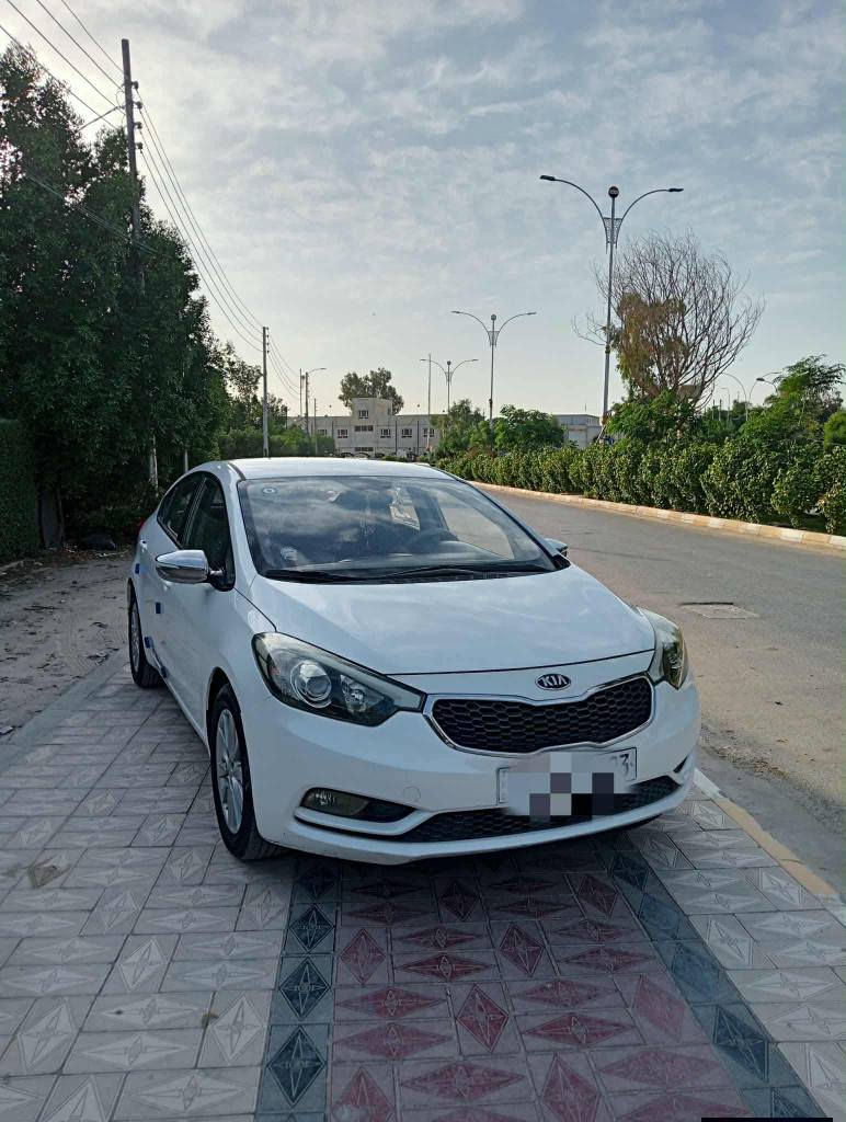 للبيع.
كيه سيراتو موديل 2014 خليجي  محرك 1600 مكفول كفالة عامة ذي قار ب اسمي تحويل ثاني يوم سياره جاهزه كير مكينه حداديه تخم تايرات جديد  للاستفسار ***********
