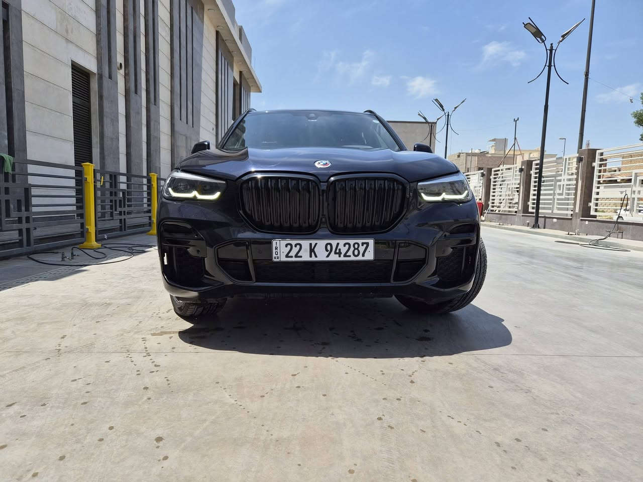السلام عليكم 
BMW X5
M بكج اصلي
السعر 385
رقم الشاصي مرفق بالصور
رقم اربيل 
ماشية ٣٨٠٠٠ ميل 
بدون ما ندوخكم بالكلام الزايد
المواصفات كاملة وكلشي بلادي 
للاتصال واتساب ***********
نعتذر عن الاطالة
