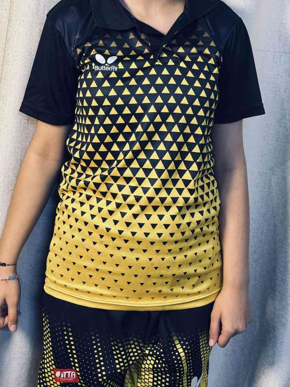 عل بركه الله 
وصلت بضاعه مميزه من تشيرتات باسعار مناسبه جدا 
وكافه القياسات 
سعر تشيرت ١٢ الف 
سعر الاثنين ٢٠ الف 
توصيل متوفر للجميع المحافظات 
الاستفسار 
***********
