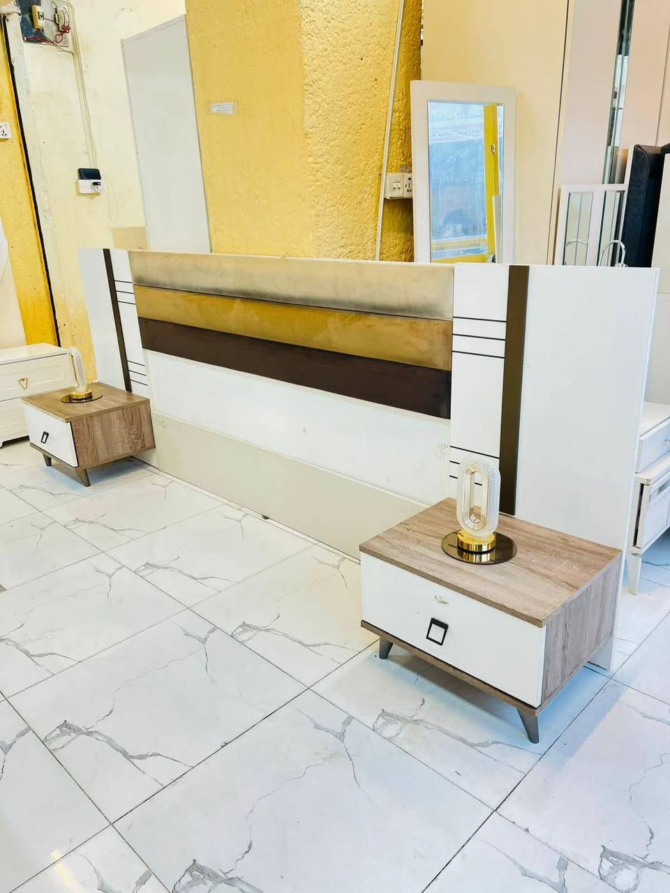 غرفه نوم تركي 🇹🇷 
5 قطع كنتور سلايت 
نضافة 90 💯 بسعر 450
مع شد ونقل مجاني 🧑‍🔧🚚


**إذا كنت صاحب هذا الإعلان وتريد حذفه لأي سبب، رجاءا أرسل رسالة إلى الدعم الفني**