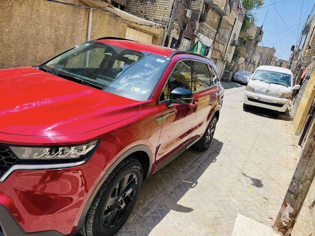 سلام عليكم سورنتو 2021 للبيع وارد امريكي اربعه سلندر فول الا الفتحه  حدثه باب خلف السايق مصبوغ وجملغ الخلفي بي شويه بارد غير ماكو السياره كامل ما بيه اي نقص مكاني بغداد مدينة الصدر السعر 202 للستفسار *********** واتساب فقط
