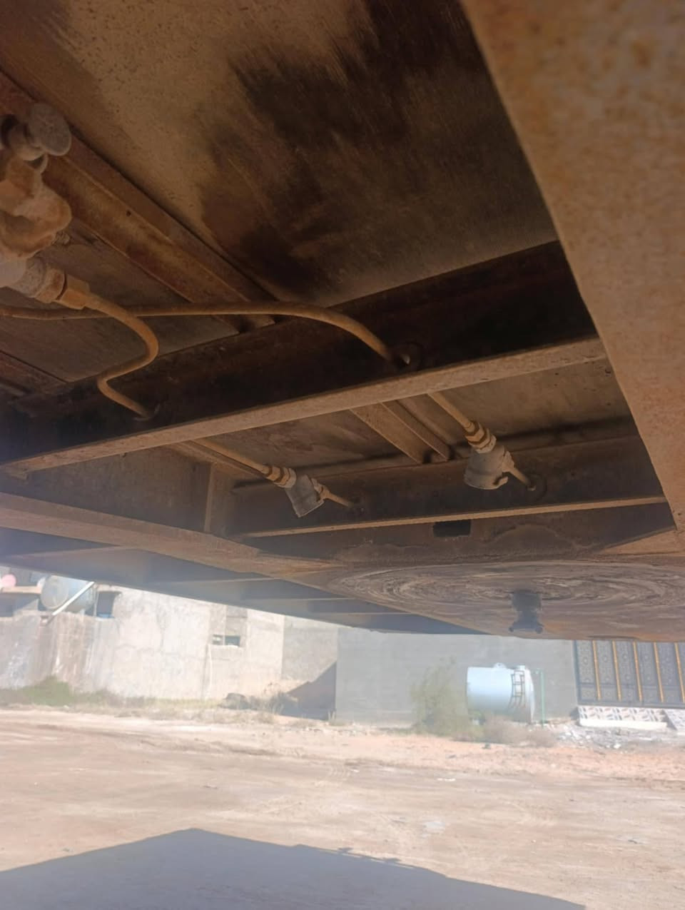 سلام عليكم لبيع عربانه فلات المانيه 13 60 شاصي 16 سبرنك ٣ دناكير مربع 13 مكفوله ‏‪0782 759 7407‬‏ مكان الانبار الرمادي
