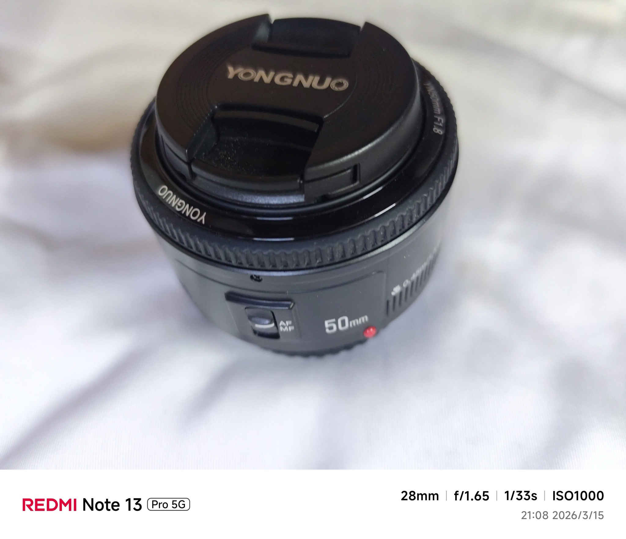 الغنيه عن التعريف كامره 7D ll
مخصصه للتصوير الفوتوغرافي الرياضي 
والفيديو...
للبيع كاميرا 7D مارك 2
مع ناقل صور الحاسبه 
مع جنطه
مع شاحنه 
مع ستاند ثلاثي 
مع  مايك العدد2
مع عدسه 50m
مع عدسه 18/55
مع اناره متغيره الاوان+ استانده الخاص 
السعر ٩٠٠ الف بيه مجال بسيط 
*********** 
العنوان بلديات
