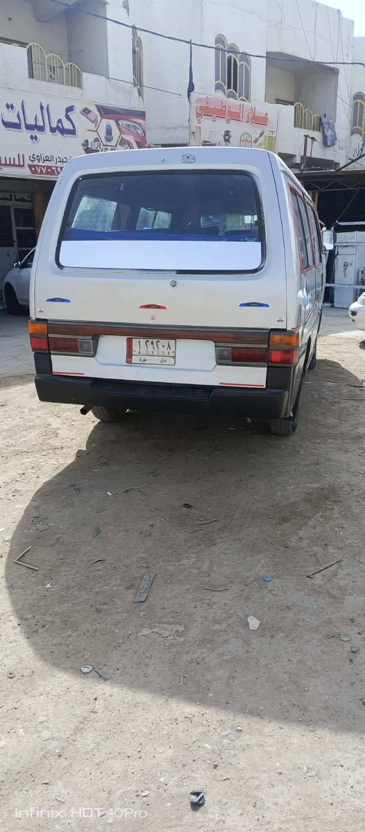 كيا بستا 93 سنوية لل 27 مصفرة هيئة وغرامه راعيها جيراني تحويل مباشر كير محرك كشر حدادية تخم تاير مكفولات دوشمه جديده السعر 37 المكان واسط صويرة 
***********
