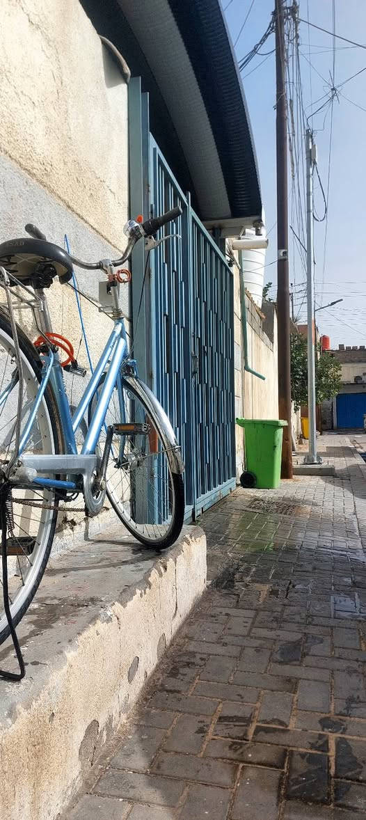 السلام عليكم اخواني بايسكل للبيع حجم ٢٧ من شركه  Bani Sonk البايسكل كلشي مامبدل بي مال جناي والله
والبايسكل جاهز الله شاهد السعر 103 الف وقابل للتفاوض كلش المكان البصره القبله الرقم للتواصل ***********
