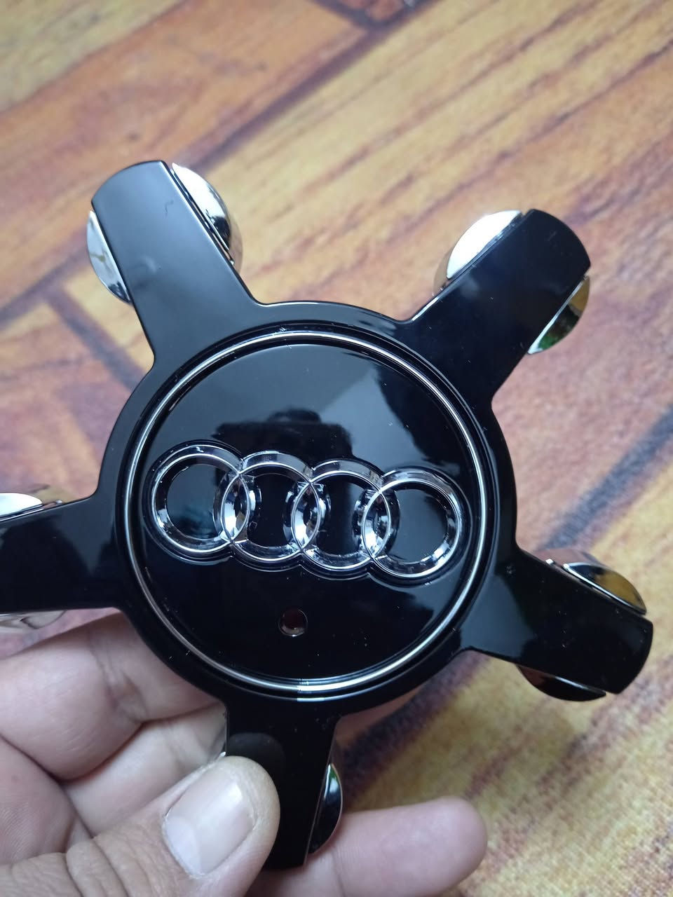 سلام عليكم شباب عندي ذني قطع اصليه  ٥ تخامه الي فيده يخلينه سعر ياخذهم


**إذا كنت صاحب هذا الإعلان وتريد حذفه لأي سبب، رجاءا أرسل رسالة إلى الدعم الفني**