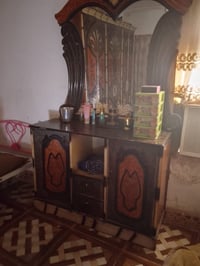 ميز مرايه