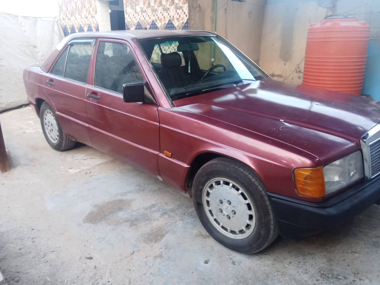 مرسدس 190طيارين سياره باسمي محرك ونجي 6سلندر كشنات رصاصي مخمل  سعر 47وبيه مجالمكان لبصره تواصل ***********
