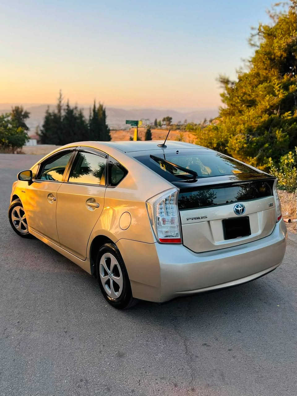 ‎ ‎ ‎‏ 

Toyota Prius Hybrid Model 2010

تويوتا بريوس هايبرد موديل 2010

اول مالك / بحالة ممتازه 0798988894

بطارية مركزية ختم الشركة 100%

نظام الهايبرد والانظمة التابعة فحص 100%

فحص ثلاث جييد قصعة بدون ملاحظات 

لون مميز Sandy Beach Metallic 

مع كتيبات وملحقات الشركة

محرك 1800 هايبرد اداء ممتاز 

انظمة قيادة متنوعة
مقاعد الشركة 
تشغيل عن طريق بصمة
دخول ذكي بصمة ابواب

تحكم طارة كامل
تكييف Touch 
مري كهرباء
نظام اضاءة Led
جنوط Toyota 
اطارات جديدة
اضافات اخرى ..

للاستفسار من المالك 0798988894


**إذا كنت صاحب هذا الإعلان وتريد حذفه لأي سبب، رجاءا أرسل رسالة إلى الدعم الفني**