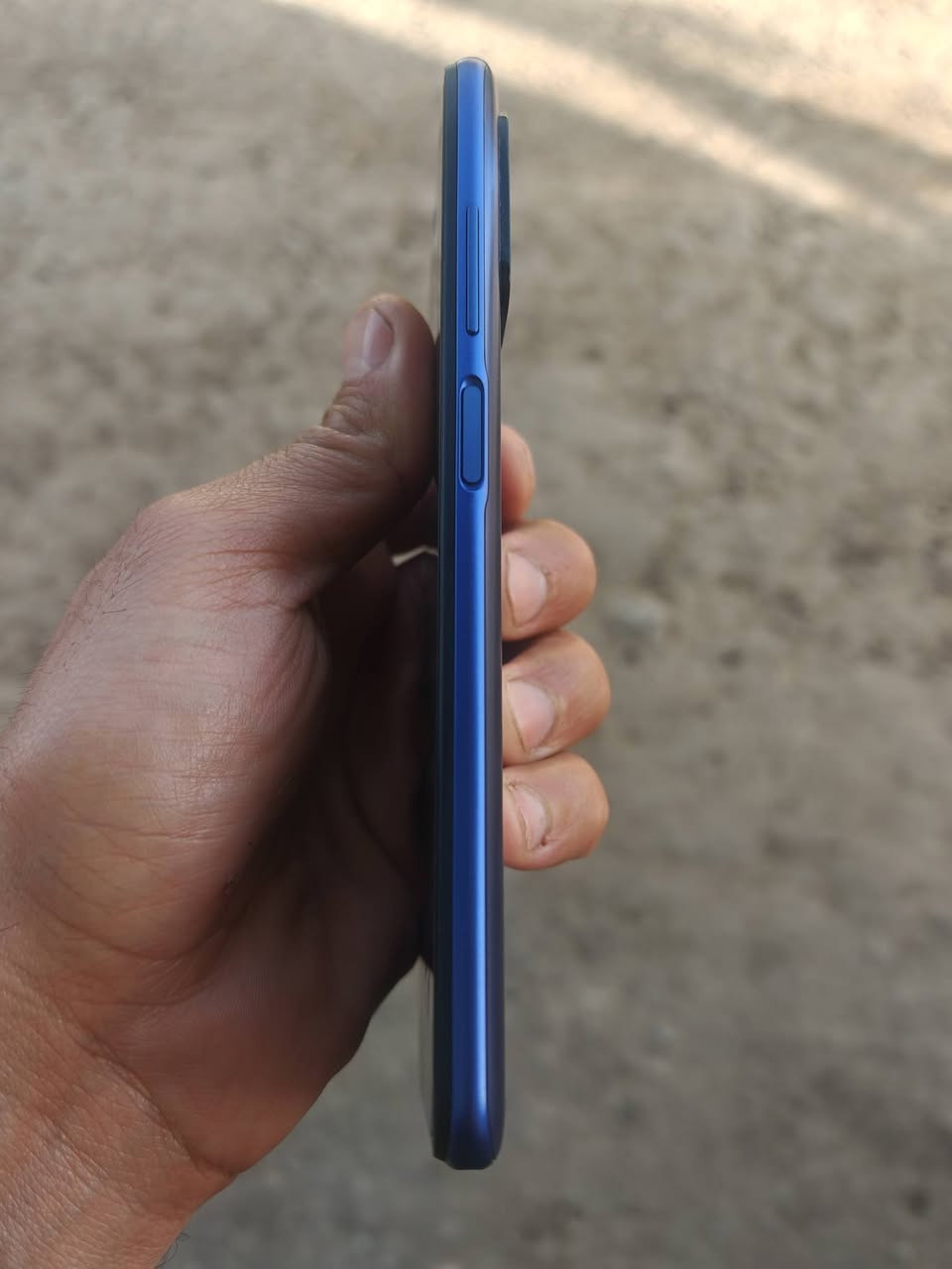 السلام عليكم للبيع او مراوس
ريدمي نوت 10  فايف جي ملحقات كامله  نظافة الجهاز 💯 بل 💯 ذاكرة الجهاز 256 
مكاني بابل لايوجد توصيل


**إذا كنت صاحب هذا الإعلان وتريد حذفه لأي سبب، رجاءا أرسل رسالة إلى الدعم الفني**