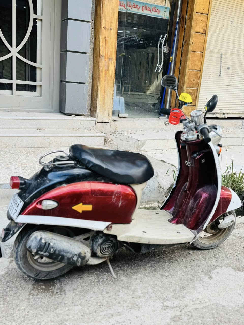 السلام عليكم
للبيع دراجة عبد الحليم نظيفة وكاملة سلف هندر كهربائيات كلها شغالة محرك نظيف مامفتوح السعر 325 وبيها مجال للطيبين مكاني ديالى بعقوبة للاتصال ***********
