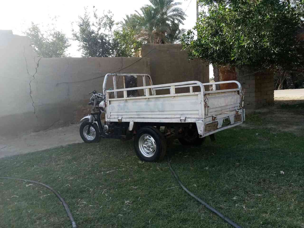 السلام عليكم ستوته للبيع 2017ادوات ستوته جاهزه شاصي وبدي وتواير نكره سلف السعر 650وبيه مجال حق الجيه  المكان الغراف قرب الامام الحمزه للاستفسار ***********
