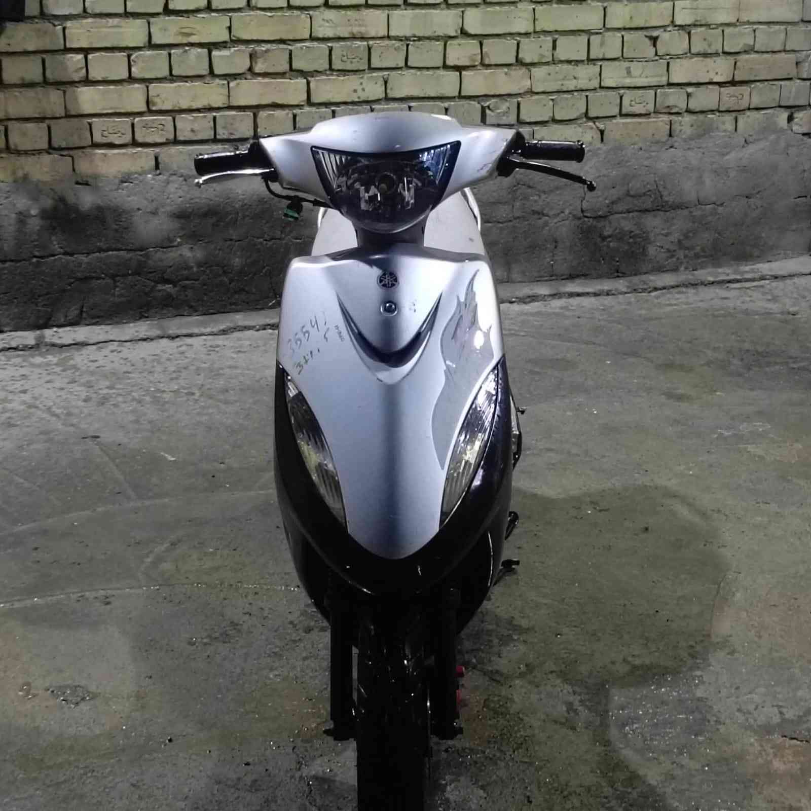 سلام عليكم ورحمه الله وبركاته دراجه ماكس عدله نظيفه ميه بل ميه بعدهء برغي ما مفتوح بيهء دراجه شلعه ومعدل دراجه خير من الله سعر 600الشراي يتصل***********علولي الدريعي العنوان بغداد بسمايه مشروع الوحده
