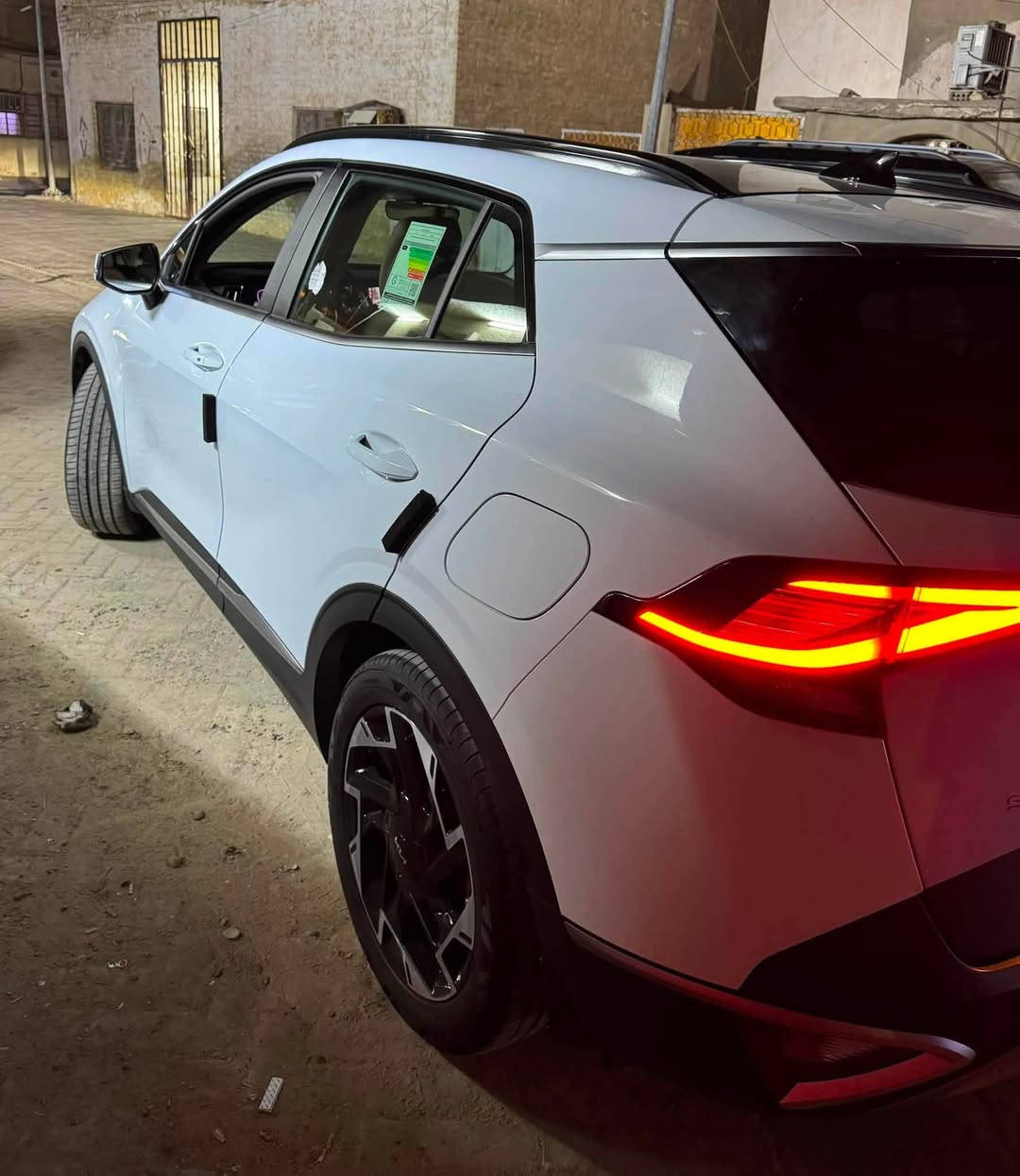 كيا سبورتج (2025) {بانوراما} خليجي

خاضعة لضمان شركة اكدال

Kia sportage (2025)

ماشية 8000 كيلو

رقم السيارة ( بغداد )

المواصفات:

♦️محرك 4 سلندر DOHC 2.0 MPI
♦️القوة: 147 حصان
♦️گير أوتوماتيك 6 سرعات
♦️سقف بانوراما كهربائي
♦️ويل قياس 19
♦️شاشة معلومات وسطية 
♦️بلوتوث + أوامر صوتية
♦️كاميرا خلفية 
♦️حساسات أمامية وخلفية
♦️شاحن موبايل لاسلكي
♦️تشغيل بصمة + دخول ذكي
♦️تدفئة أمامية
♦️تدفئة مقود+ تحكم متعدد
♦️مثبت سرعة + وضعيات قيادة
♦️تحذير النقطة العمياء
♦️مقياس ضغط الاطارات
♦️مرايا كهرباء قابلة للطي
♦️إضاءة LED أمامية وخلفية
♦️حساسات مطر + تعتيم مرآة داخلي

 ⬅️سعر السيارة : 23500$ (235 ورقة) وبيها مجال 

🏠 مكان السيارة : بغداد 🏠
📌للاستفسار المراسلة عالخاص 💬 او الاتصال ☎️ عالرقم التالي :

***********
