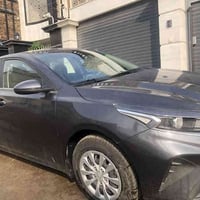 كيا ، سيراتو للبيع  موديل ٢٠٢٤   اللون / رصاصي حجم المحرك / ١٦٠٠ السيا...