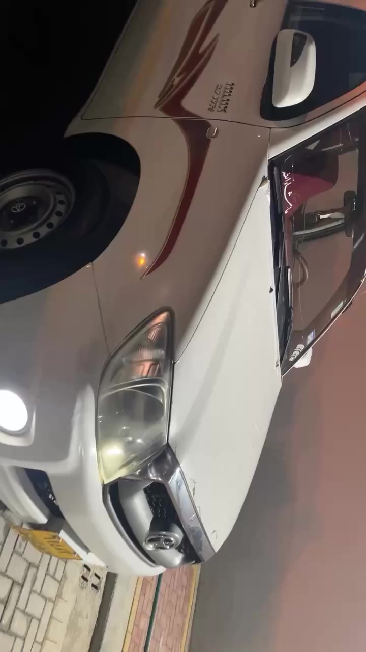 تۆیۆتا هایلۆکس بۆ فرۆشتن ٢٠١١ سعودی گیر تۆماتیک مەکینەی نەکراوەتەوە بەشەرتی و زەمان سەیارەکە لۆک لۆکە گیرو مەکینەو هەمووی بەشەرتە سەیارەکە وەکو شوشەیە یەک دینار مەسرەفی تیا نییە   ژمارەی موبایل ***********
