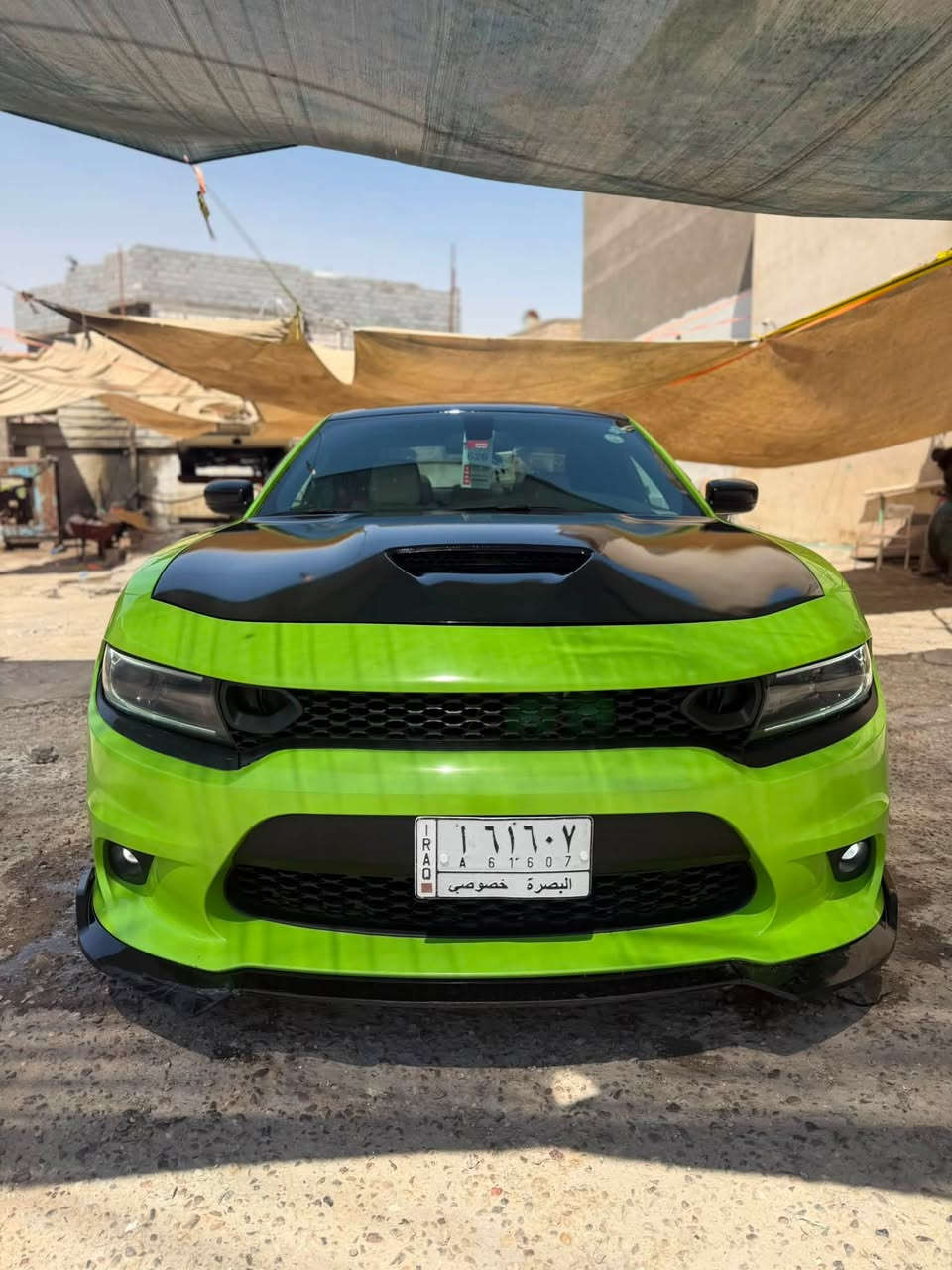 سلام عليكم دوج جارجر 17 معلايه 19 سياره جديده السياره تغيير لون فقط مكينه 3600 السياره مواصفاتها فول للاخير بيع او مراوس حسب القناعه مكان السياره بصره ***********
