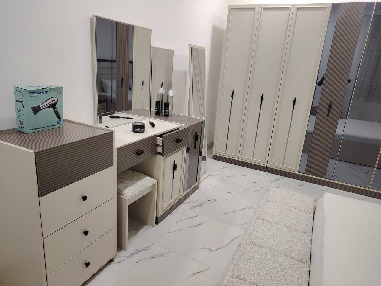 السلام عليكم غرفة نوم جديده صار اسبوع من ماخذها تركي درجه اولئ ١٠ قطع ماخذها مليون ٧٠٠ ابيعها مليون ٢٥٠


**إذا كنت صاحب هذا الإعلان وتريد حذفه لأي سبب، رجاءا أرسل رسالة إلى الدعم الفني**