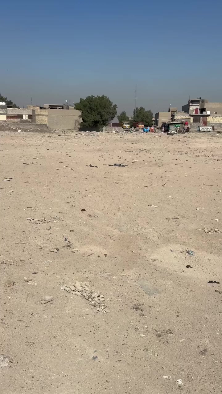 ارض اليجار بغداد سياحي  مساحه دونمين بصف شارع العام رقم تواصل ***********

