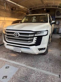 للبيع لاندكروز VX 2023 ✅  سعرها ادخل ع رابط https://t.me/carssofiraq/1...