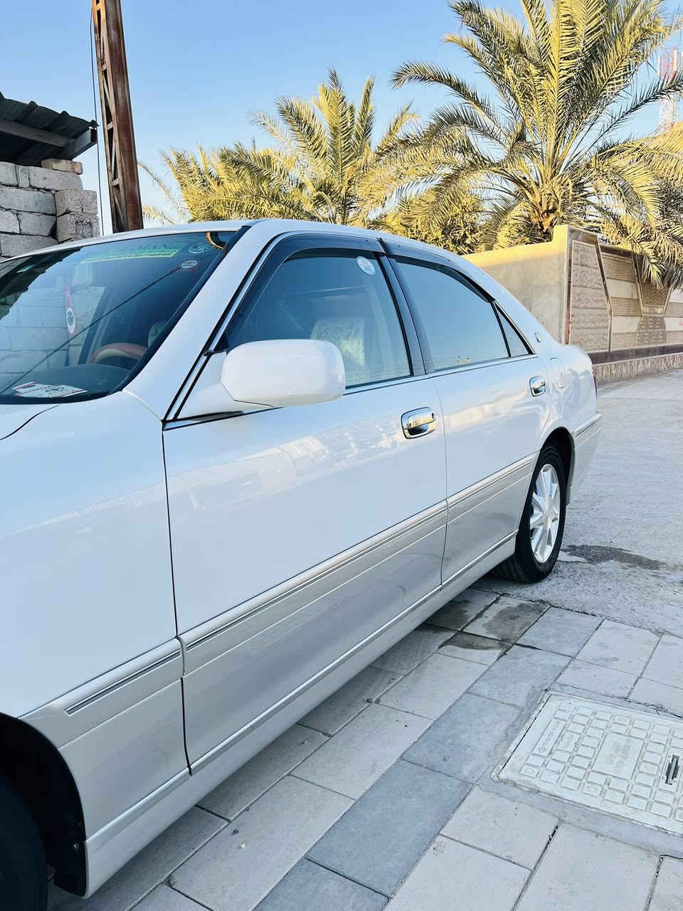 آلُـۜسـۨۚ(✋)ــِۖلُأمٌ ؏ـليۜـ(💜)ـكـۜم
جنون ملكه للبيع 
قرار 48 رقم بصرة بأسمي
السعر 160 وبيها مجال  
مديل 2001 
3دكم كرستال اصل 
ديفور الجبير 
بردة خلفي + كشنات كهرباء 
استيرن كهرباء 
شاشة 
ويل نجمة 16 + تخم تاير 
حدادة 💯
تبريد + تدفئة 
جنجر 6 اقراص 
مكفولة من الضربة و الصبغ و التبديل 
السيارة حلوة و جاهز 
العنوان البصرة قضاء المدينة 
للأستفسار
 ***********
‭0786 165 9040‬
