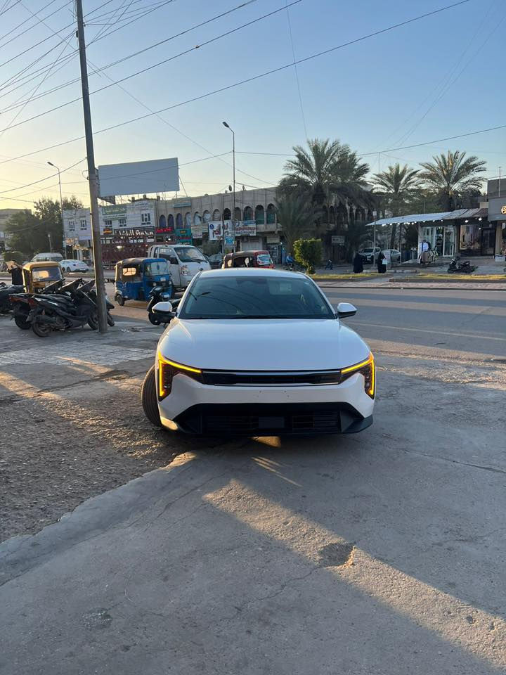 سلام عليكم للبيع فقط 
كيا K4 موديل 2025 وارد امريكي 
ماشيه 30الاف حادثه بنيد وخشم جاملغ 
ايرباك فط دركة 
ليبل واحد 
صبخ بنيد وخشم جاملغ 
 مواصفاته 
بصمه +بصمه ابواب وتشغيل عن بعد 
محرك الفين 2000 دوش 
شاشه كبيره متصله عداد دچيتل 
كامره دواره 
رادارات امامي وخلفي وجانبي نقطة عمياء 
لايت عدسات +لد نهاري بكلايت لد 
وظعيات قياده ٢
تحكم استيرن جهتين كروز سرعه مثبت سرعه مانع انزلاق 
منافذ شحن خلفيه 
سياره دخول جديد وترقيم جديد 
مكاني بغداد الدولعي 

الاتصال 
 
  ***********
