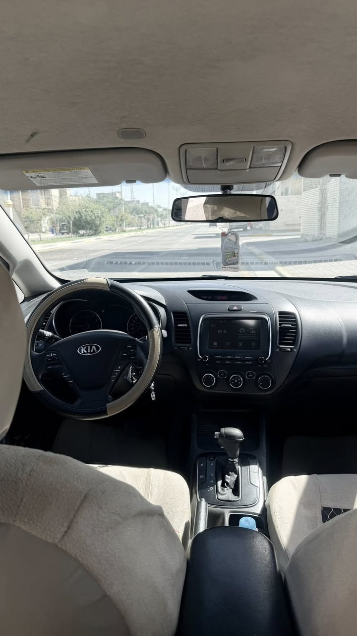 فورتي 2017 ماشيه 82 الف كيلومتر بأسمي السعر 118
***********
دوش 2000
گير ATM

مكانها كربلاء
