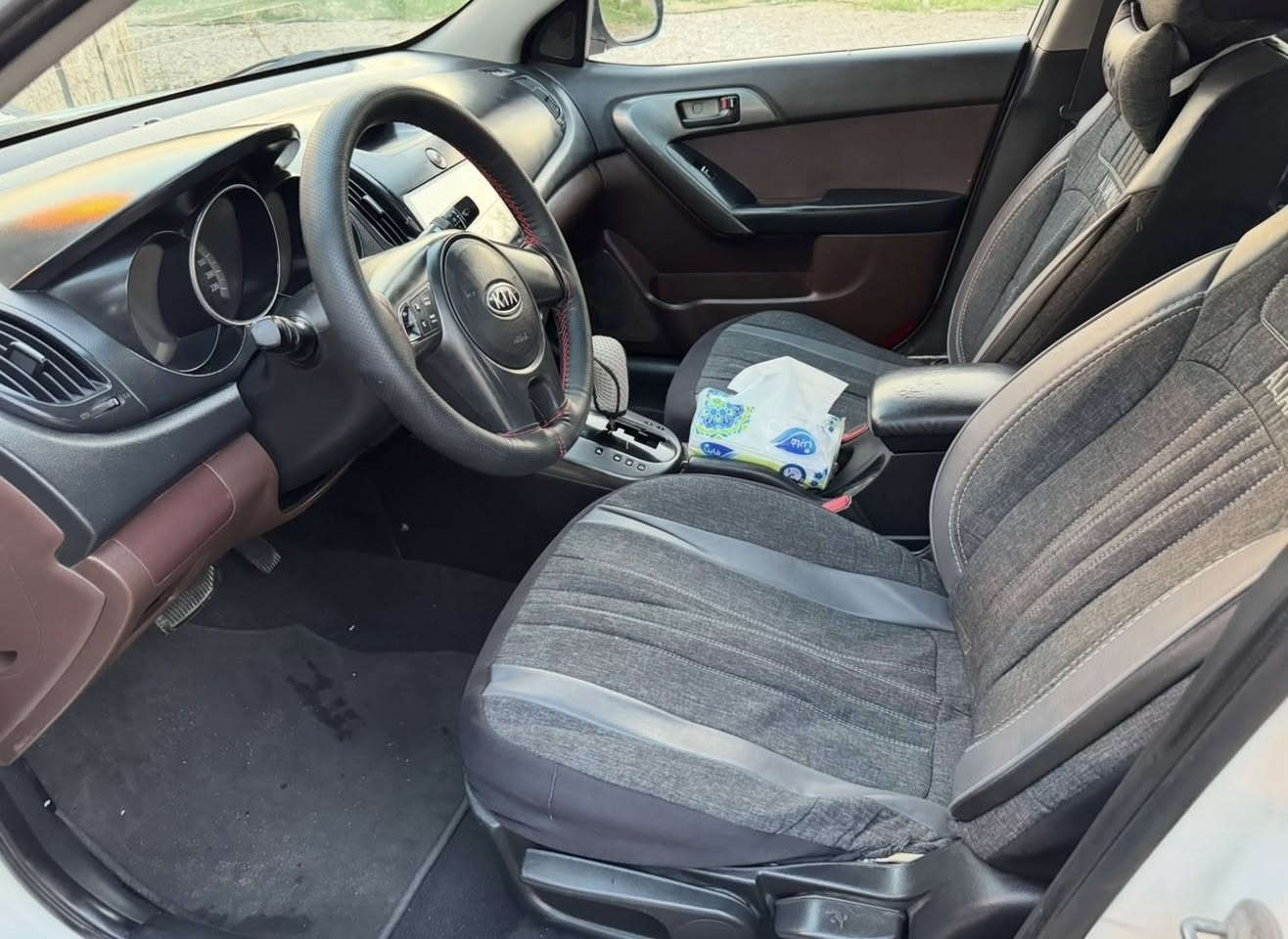 السلام عليكم للبيع السعر68
سيراتو موديل 2011
رقم اربيل ورثه بيه قاصر 
 السيارة مكفوله من الصبغ فقط جاملغ امامي بي بارد سياره جاهزه من كلشي 
العنوان واسط الزبيديه
‭0782 500 4906‬
