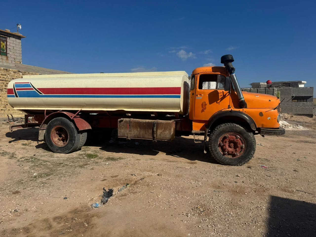 السلام عليكم اقجم الـبيع #موديل_69
الاستفسار اتصال على الرقم ( *********** )
