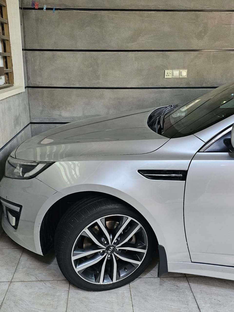 سلام عليكم
كياا اوبتما ٢٠١٤ vip
السياره فول مواصفات واحد على واحد 
بصمه 
محرك ٢٤٠٠ 
كشن كهربائي
سايد بريك بصمه 
بنوراما 
كشنات تدفى تبريد 
السياره فول الفول 
جاهزه كير ومحرك حداديه وصدر وتخم تاير اي نقص مابيه 
رقم سليمانية دولي بااسمي تريد تحويل تريد وكاله حاضر 
السياره كفاله عامه من الصبغ والسياره مغفله داخل وخارج بيه رصعه خفيفه فقط 
معروضه ب١٥٠$ وبيه مجال 
مكان السياره واسط نعمانيه 
***********
