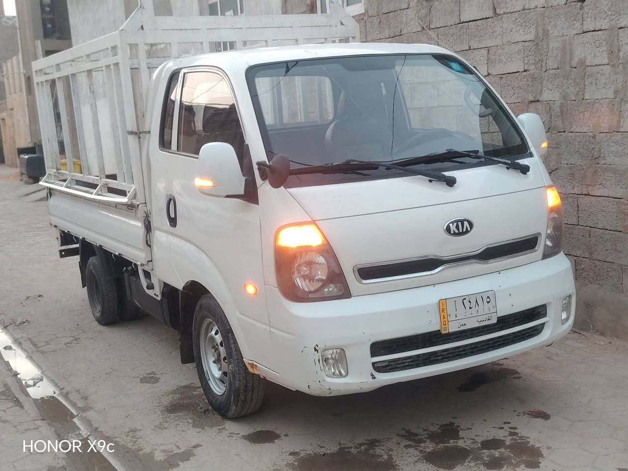 كيا مسكر مديل 17كفاله سياره جديده تخم تاير وحداديه وتتفئه وتبريد كله جديد سياره ماعايزه رقم ***********
