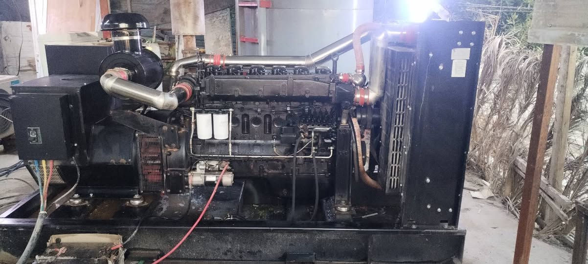 مولده البيع شتاير ١٢ بستم جديده مامشتغله قليل جديده كلش اوتو راس التوليد سنفور ٢٥٠ كيفي
بغداد الأمين الثانيه ***********
