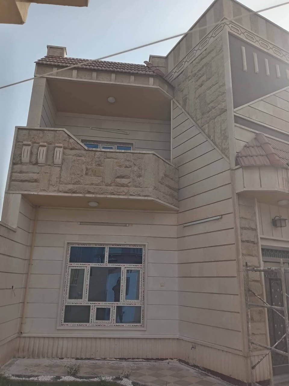 السلام عليكم مع حلول فصل الصيف يوجد كادر عمل جلي درز كافة انواع وجهات الحجر الحلان القديم الجديد ترميم تصليح كافة وجهات الحجر الحلان مرمر تلميع كافة وجهات حجر مرمر بمادة الورنيش جلي درز كوبلن حجر حلان
مكان العمل تكريت العلم بيجي الدور شرق تكريت
أسعارنا تنافسيه جدأ الرزق التوفيق من الله  ***********
***********
