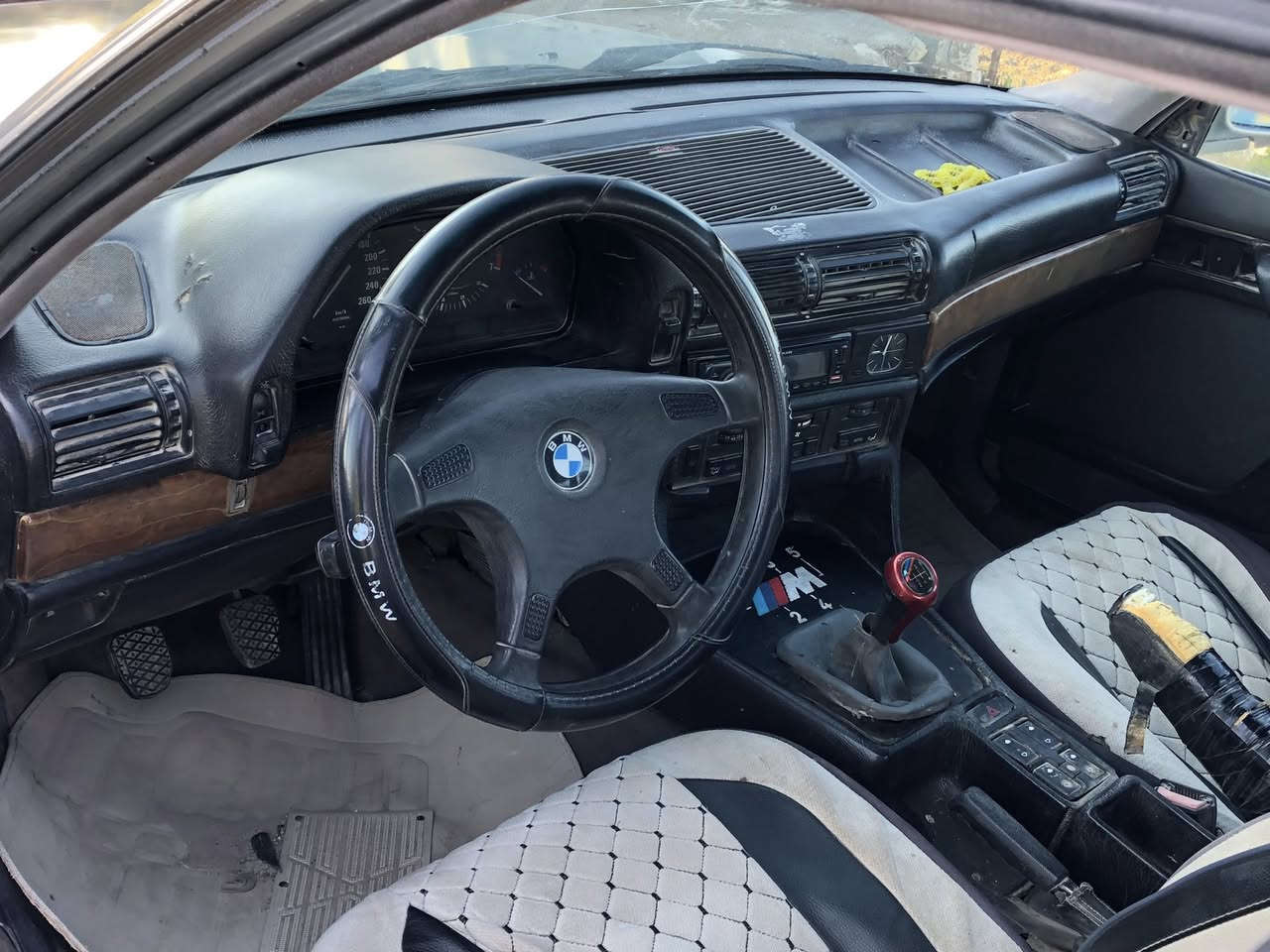 سلام عليكم
BMW
1991                 
730
كير عادي 
كير محرك جدد كفاله
تواير جدد 
نقصه صدر تعبان 
 
رقمها.    نجف باسمي 
تحويل ثاني يوم
مكان اليوسفيه قرب الطاقه الروسيه 
ه ***********
*********** 

السعر 
    السعر 
        السعر 

28
