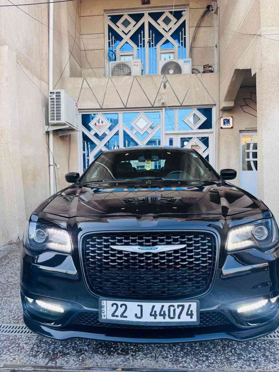 السلام عليكم
اوباما S 300  2017
سياره بيها باب السايق مبدل بلادي فقط بدون صبغ سيارة
الباقي مكفول بدون ايرباك
بدون اي نقص بدون اي كلوب بالدشبول 
 كير مكينه تبريد صدر امامي خلفي كلة جديد
متصرف عليها دينار
ماشية 72 الف حقيقي
استخدام شخصي فقط 
رقم اربيل باسمي تحويل مباشر
بانوراما 
كشنات جلد 
بجم عريض
مواصفات الS المعروفة فول سيارة
السعر 225 وبيها مجال 
للاستفسار 
***********
