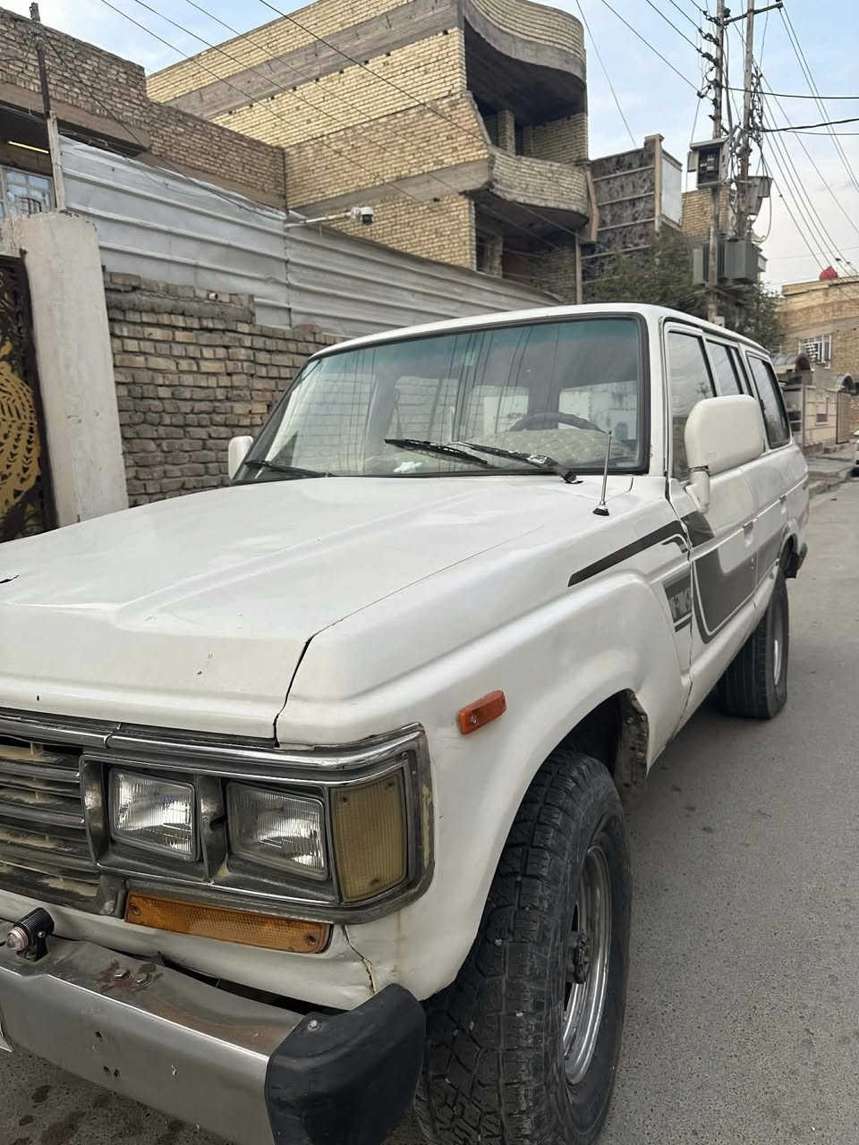 السلام عليكم لاندكروز مديل 1989كير ومحرك بطه سياره مصبوغه حزام جماليه الرقم بغداد المكان بغداد البلديات 
مكلف بلنشر رقم راعي السياره ‭0772 453 7425‬

السعر 40$بيه مجال
