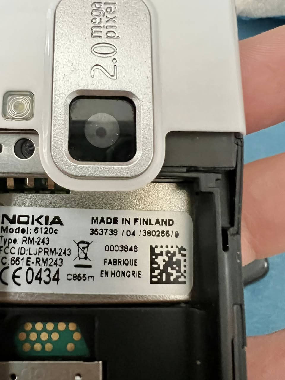 السلام عليكم 
اجهزة نوكيا اصليه باب اول ونظافه فوول
نوكيا 6120c صنع فلندي ناطق اسم المتصل
نوكيا 106 باب اول
السعر الجاهزين ٨٥ ومجال بسيط
ديالى ناحيه كنعان ***********
