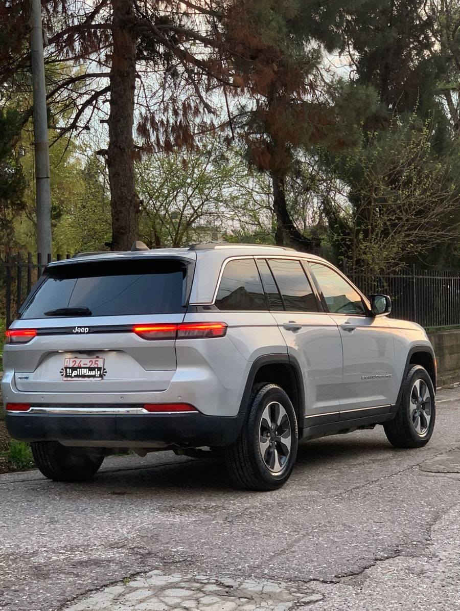 کـــــــوردی - عربي

🔸. جێپ گڕاند شیڕۆکی 
🔸. مـــــــۆدیل / 2023 
🔸. مواسفات /  لیمتید 
🔸. پانۆڕاما . دبل ئەکسل 
🔸. مەکینە / V.4 _20 هایبرێد 
🔸. ڕۆیشتن / ٤٠ هەزار میل 
🔸. ژمارە کاتی شکاوە 
🔸. سبوغ یەک چاملغی سایق 
🔸. بێ ناوگرتن ، ئێڕباگ سیستەم 

. نـــــــــرخ ( ٣٠٥ $ ) معاملە 
. ناونیشان هەولێر ئازادی 

گۆڕینەوە نیە تەنها فرۆشتن 
. واتس ئاپ / ***********

__________________________

عربي : فقط بیع نقدي 
بدون مراوسة ، بدون اقساط 

🔸. جیب كراند شیروكي 
🔸. مــــــــودیل / ۲۰۲۳ 
🔸.مواصفات / لیمتید 
🔸. بانوراما ، دبل آكسل 
🔸. محرك / V.4 _20 هایبرید 
🔸. ماشي /  ٤۰ آلف مــــیل 
🔸. رقم كاتي ، باقي شهر 
🔸. صبغ جاملغ آمامي سایق 
🔸. بدون دواخل ، آیرباك سیستم 

🔸. سعـــر  ( ۳۰٥ $ ) معاملة 
🔹. عنوان آربیل آزادي 

. واتس اب / *********** أربيل, العراق
