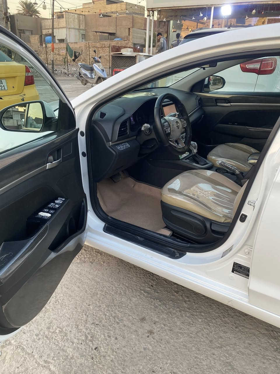 السلام عليكم
النترا 2020 رقم بغداد مشروع وطني تحويل مباشر
 حسيات مري           السعر 160
نضام توقف ذاتي
تحديد مسار 
كير AT
محرك 2000
تخم تاير 
دوشمه عامً 
ماشيه 95
حادث والسونار مرفق بال صور
مكاني بغداد مدينه الصدر 
اللاستفسار ***********
