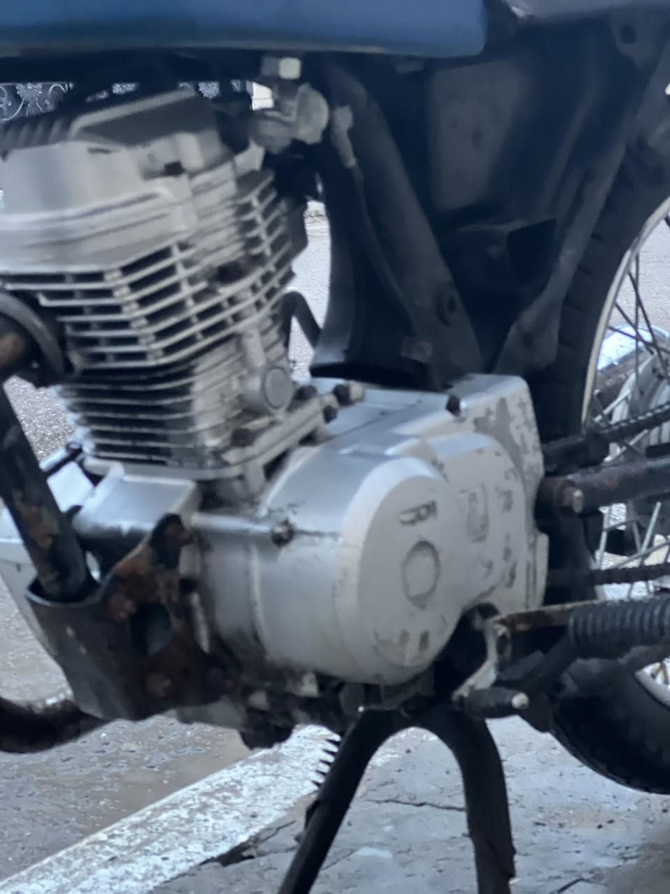 يراني نامه شلامجه ما مفتوحه دراجه حلوه وما متعوبه كامله رايدها ٤٥٠ وبيها مجال مكاني بصره معقل رقم الهاتف ***********
