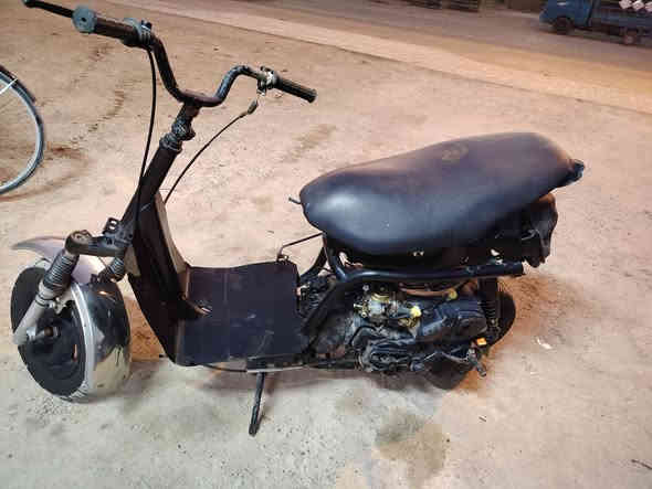 السلام عليكم من رخصت الدمن المحترم فراشه فحل مكينه مفتوحه قبل سنه مجفته بوشه اصليه وتجفيته كله تفصيخ اصلي مشروطه المكينه لا تنقيص ولا تبخير سرعه فول 140مبدل ستوني كابريتر وعقل وملف وكتف شحن ودبلات ويدت بانزين وسيامه ويدت بريك وبنزات شي عله شي الله وكيلكم ذاب عليه 130الف رايدخ 165 دراجه تاخذه كلش مذب عليه هاي فيحال اذا تريد ذب فقط ترتيب اكسسوارات غيره مذب دهن ستوني بدلت بانزين مفوله وتاركه لنو ماطلع بيه عدي سياره فه مامحتاجه جنت مخليه شغلي اطلع بيه الي تفيده بخدمته عنواني نجف ناحيت الحريه ***********تواصل
