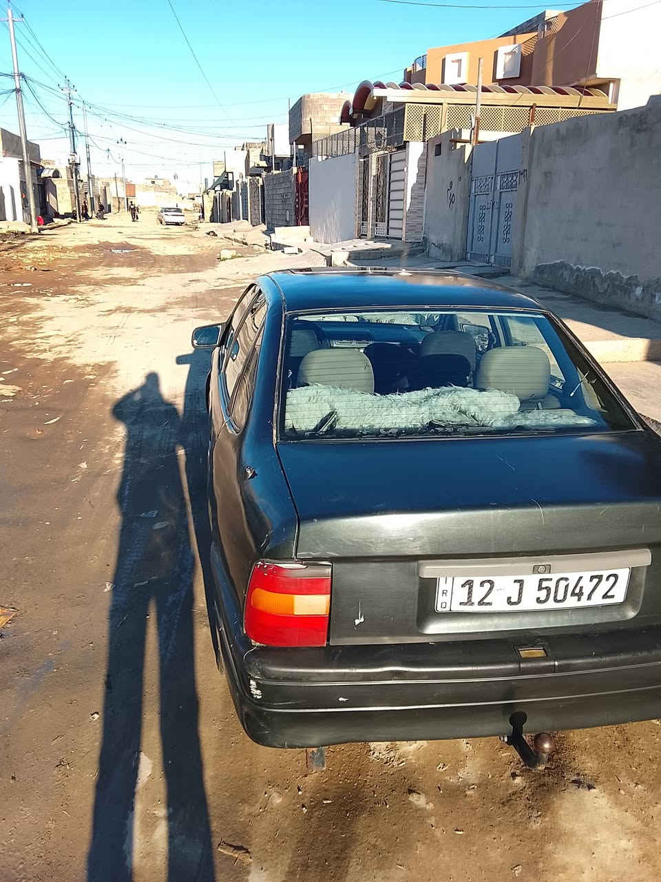 اسلام عليكم
اوبل فيكترا
موديل 1991
الون اسود 
ارقام اجنبي باسمي 
طخم جديد 
كير جدي 
مكينه لا صرف ولا نفخ 
كابون بانزين تبادل 
شرط الوكاله وتحويل 
عنوان موصل الجانب الأيسر 
***********
***********
غير متواجد عل فيس
