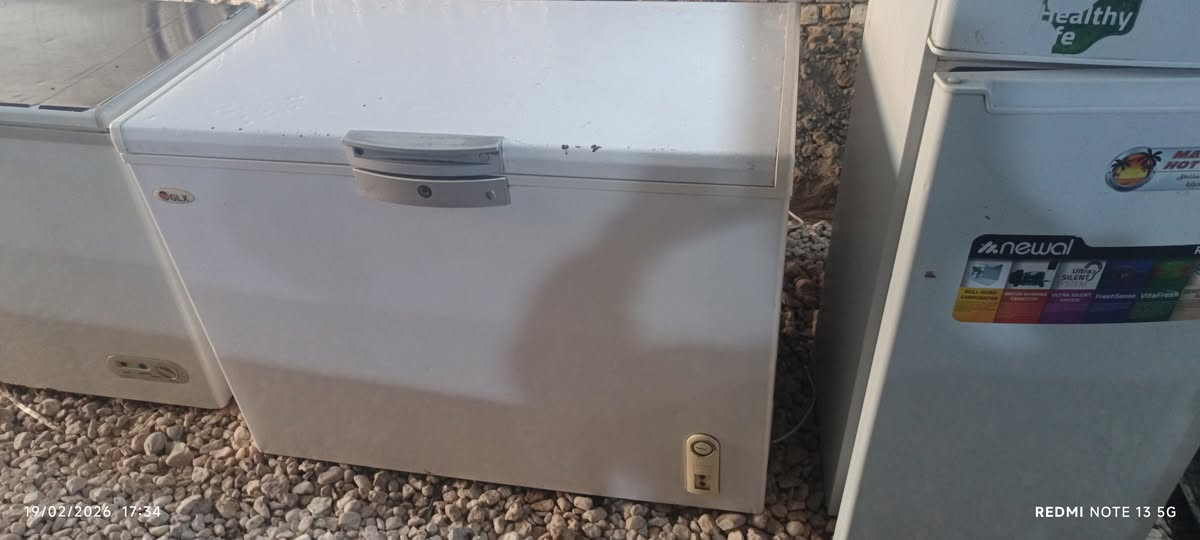 مجمدة نظيفة شغالة مكفولة من اي عطل للاستفسار الاتصال على ***********
