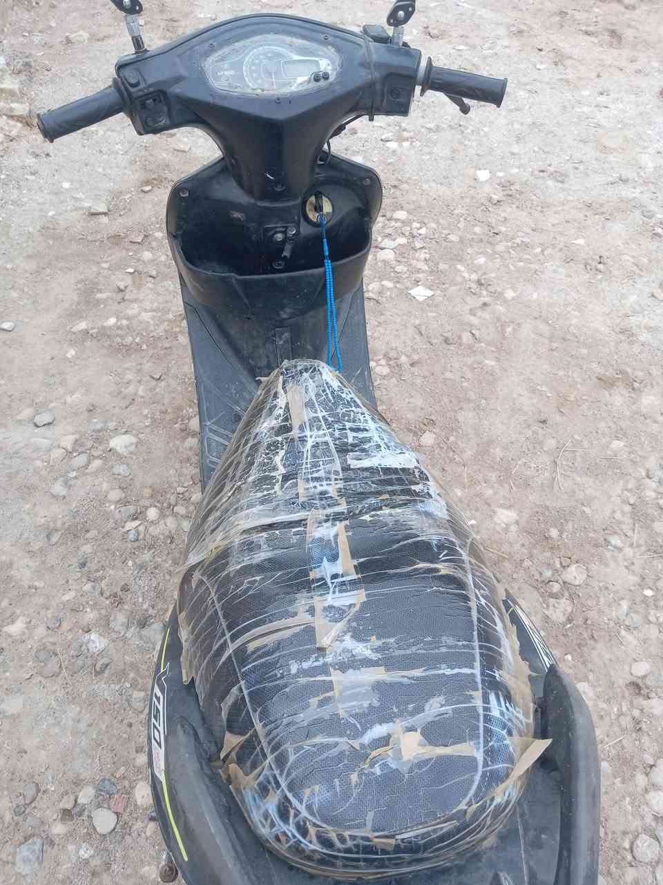 سلام عليكم دراجه البيع ادرس السعر 200وبيه مجال علئ رقم الاستفسار ***********
