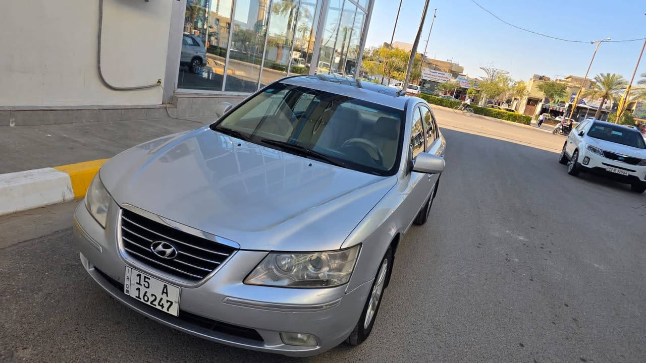 السلام عليكم 🫡 سوناتا خليجي موديل 2009 محرك 2400 ماشيه 160 تخم تاير سياره فول داخل صاج منضومت زنون مكان وبيها سونار بالمنشور 
السياره لانبار الفلوجه السعر 122
***********
***********
