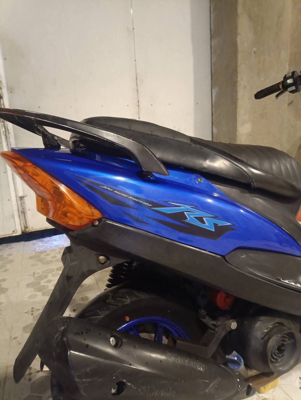 سلام عليكم دراجه ماكس للبيع مكينه 49 مبدل بيه بس ولفات الباقي مكفول شلعه ومعدل مكينه ناعمه ما تنسمع خير من الله لا تنقيص ولا تبخير مكفوله كفرات اصلي مختمات كله اصلي دشبوله والماصده  كله موجود وياهه كهربائيات كله شغاله سلف هندر كله شغاله 
التزويد البيهه 💯🎶
1- دبلات رياضي 💤💙
2- وياله رياضي💤 💙
3- يدات بريك رياضي💤 💙
4- يدات سكليتر رياضي 💤💙
5- قطره مال دهن 💤💙
6- قبق عمبار مال بريك 💤💙
7-دبل جنطه 💤💙
8- نيكلات💤 💙
9- اشاير رياضي💤 💙
10- بكلايت رياضي💤💙 
11- صالنصه FM💤💙
12-كشن 4 ولفات رياضي 💤💙
السعر خاص الرقم للاستفسار
***********
