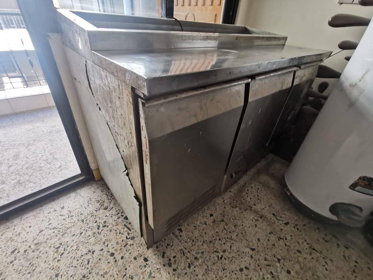 *كافة المواد للبيع *
غراض مطعم ومستلزمات تجهيزات غذائية 
متكامله للبيع

يرجى زيارة
 المخزن للمعاينه والاتفاق على الاسعار
بغداد- الاعظمية - شارع الضباط
سعر خاص في حال شراء كامل المواد او لمجموعه قطع
للاستفسار 
يرجى التواصل على واتس اب 
***********
