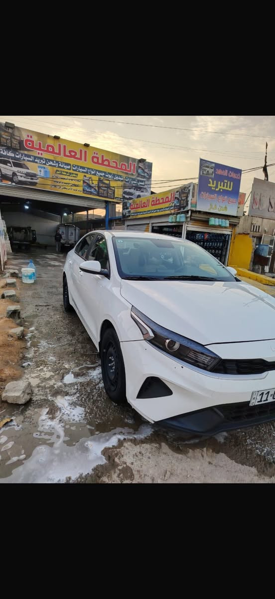 كيا سيراتو 2024خليجي كوري محرك 2000 دوش وكير ايتي ماشيه 36 بيه جاملغ وبنيد مصلح بدون دواخل ابد موصفات عاديه تحكم ستيرن ساس خلفي لد امامي مدوشمه عام شاشه وكامره  الشراي يتصل لين مكلف بلنشر السعر 170 سياره شرط تراي زيرو مكان السياره الزعفرانيه رقم الهاتف ***********
