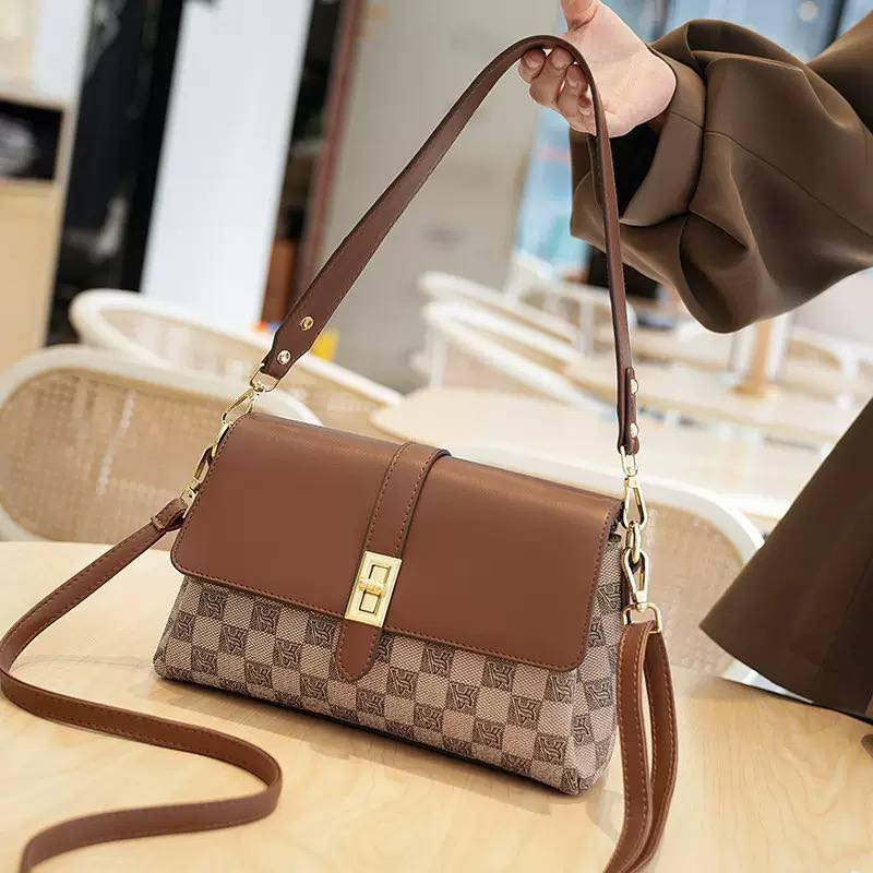 حقيبة جلد كوالتي عالي توفرت ب٣ الوان 😍
بتوفر توصيل 🚚 لجميع محافظات العراق


**إذا كنت صاحب هذا الإعلان وتريد حذفه لأي سبب، رجاءا أرسل رسالة إلى الدعم الفني**